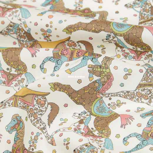 LT302A My Little Pace 轻转慢摇 英国LIBERTY利伯缇 马年 塔纳棉高支100支 商品图1