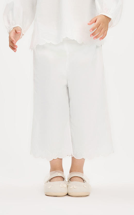 jnby  26年夏款  九分裤  YQ4E10230 商品图3