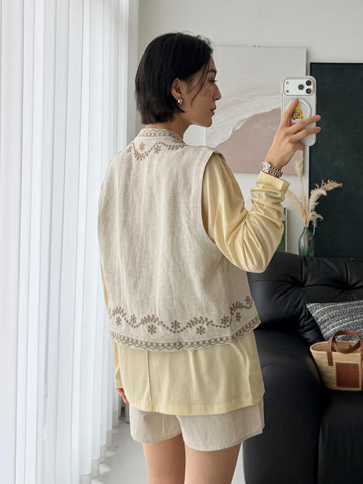 「工厂团购上新」天然亚麻 复古刺绣工艺  宽松款马甲11902 商品图4