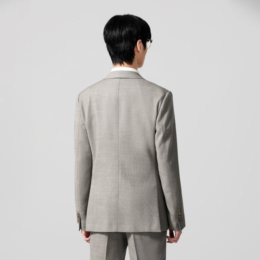 【9.5折】5楼威可多男士卡其色商务枪驳领西装VRS26112703吊牌价3360活动价3192 商品图2