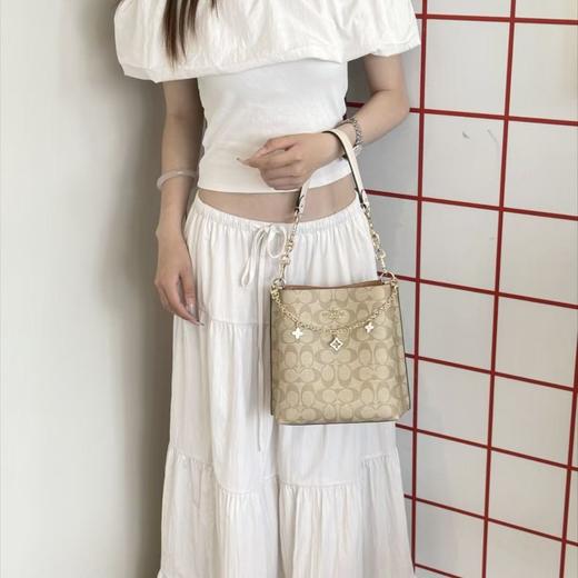 【新款Mollie水桶包】COACH蔻驰 单肩斜挎手提腋下包 香港直邮 赠礼盒礼袋 清关约7个工作日 -w 商品图6