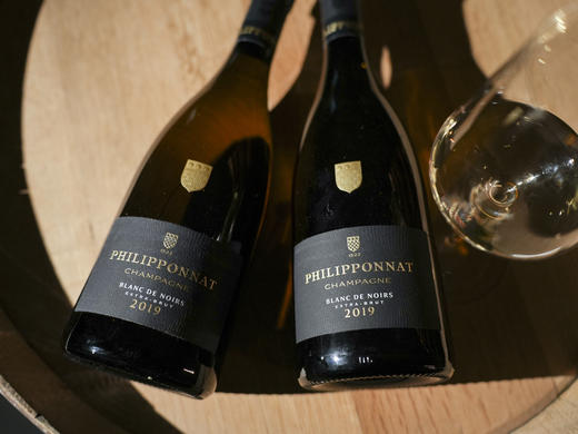 法国2019年菲丽宝娜黑中白香槟 商品图5