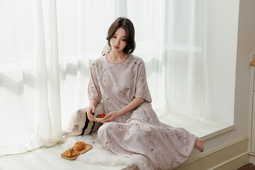 【Z'XIAN 国风流光天丝睡裙】均码80-140斤可穿，五色可选，甄选莱赛尔天丝+粘纤材质，国风设计，舒适透气，优雅美丽，仙气飘飘！ 商品图9