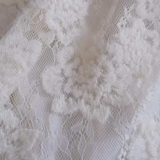 直发【3350】水溶蕾丝~法式温柔风钩花丝拼接V领衬衫 商品图7