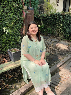 【群内福利】【连衣裙】像是把整个惬意的夏日穿在了身上，浅绿色料子自带呼吸感