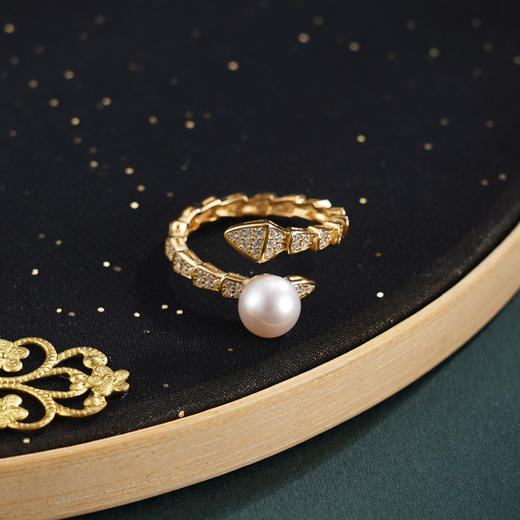 子佩集【珠光灵蛇】银S925珍珠惜王妃戒指【R2123】双色蛇2602 商品图1