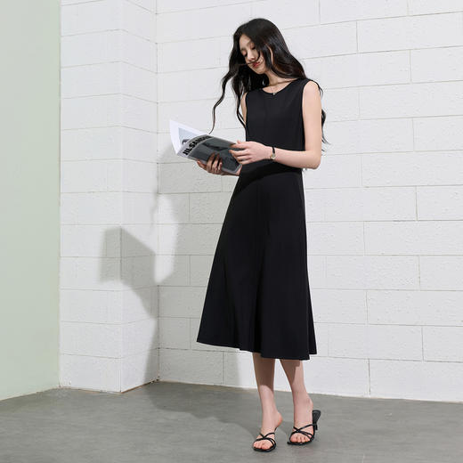 三彩2026夏季新款休闲连衣裙圆领无袖背心裙收腰A字裙中长裙S 商品图1