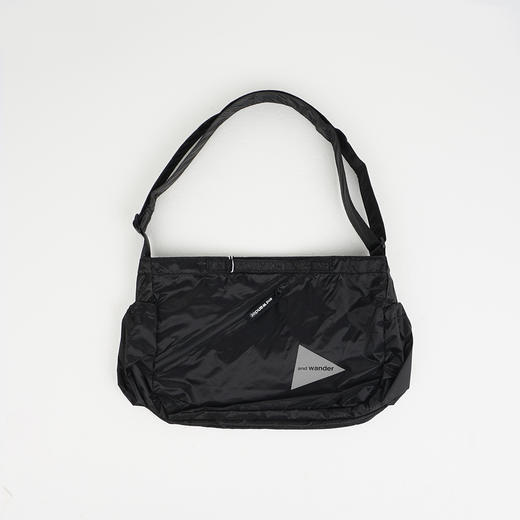 and wander sil shoulder bag 耐磨防撕裂防水超轻量斜跨包 商品图4