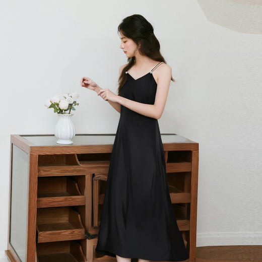 【商场同款】诗凡黎约会吊带裙2025夏新款气质连衣裙女3G4590831 商品图4