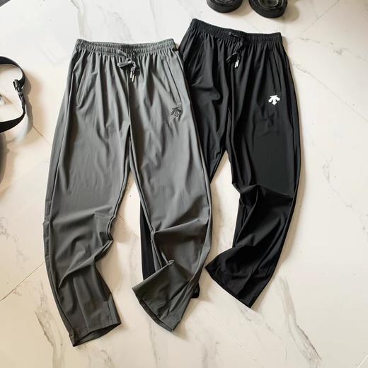 F033125春季新款男士梭织休闲运动百搭健身防泼水速干微弹长裤 商品图0