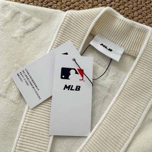 F033108夏季新款慵懒感男女情侣时尚暗纹浮雕老花长袖针织开衫 商品图9