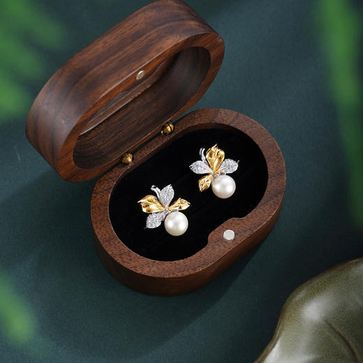 子佩集【娇妍誓约】银S925珍珠惜王妃耳钉【YE0980】三叶草镀金2602 商品图1