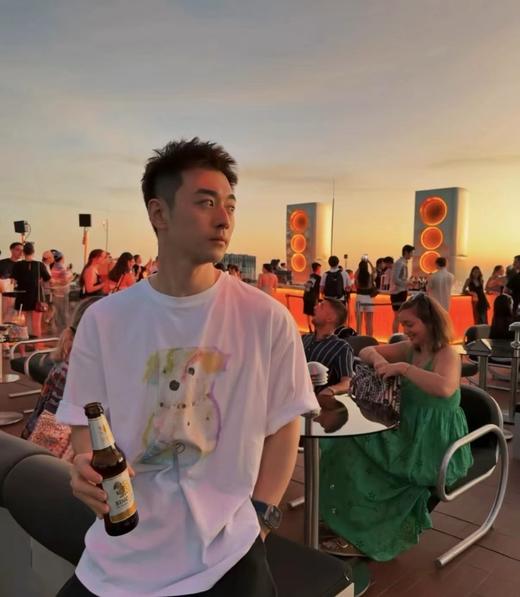 F0331137夏季新品圆领休闲彩色梦幻小熊印花短袖T恤 商品图7