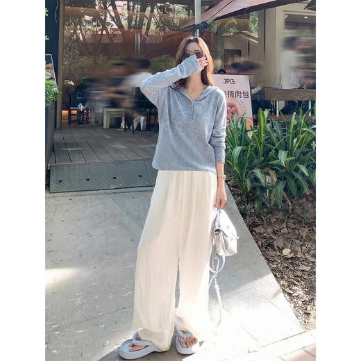 <曾小咸推荐>4.1现货秒杀 ！微信超特价！韩系薄款连帽罩衫 日常169.99 立减90 秒杀79.99！！ 商品图1