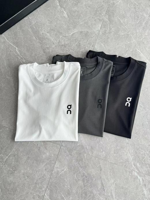 F0331109夏季新款时尚百搭柔软亲肤压胶液氨无痕圆领短袖T恤 商品图1