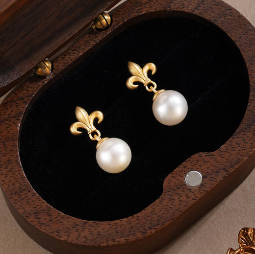 子佩集【鸢尾之诗】银S925珍珠惜王妃耳钉【E4744】镀金兰花草2602 商品图0