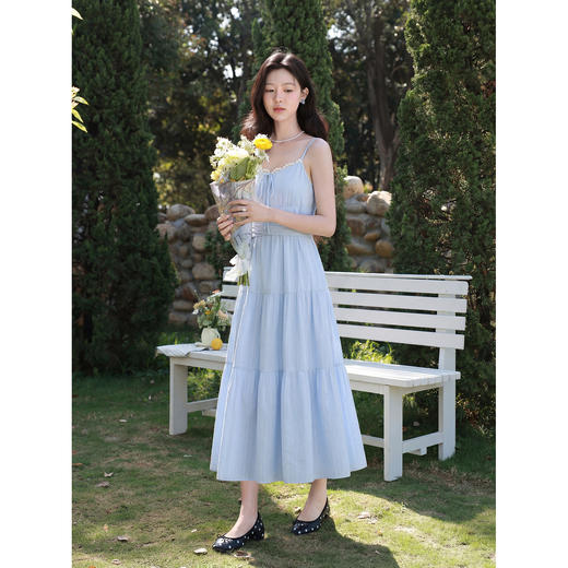鹿向南【0402/20:00新品前1小时7折限量100件】蓝色吊带连衣裙 商品图2