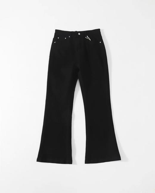 F033106夏季新款柔软亲肤水洗弹力弯刀微喇叭显瘦显高男女同款牛仔裤 商品图0