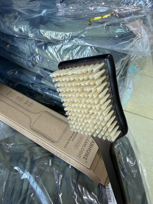 正亚马68美刀！超长柄猪鬃毛浴刷  26Y03113- 商品图1