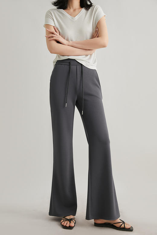 【限时秒杀！4.12下架， 库存有限，秒杀品任意两件再优惠10元 】笑涵阁同款美式喇叭裤，款抽绳松紧腰设计，微辣版型太显腿细了，衬托出双腿线条笔直修长-梵轩 商品图6