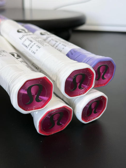 原单正品露露碳素单羽毛球拍
球拍拉线磅数在25-30磅左右，击球更清脆！五个色 商品图6