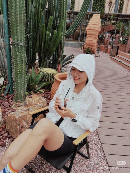 Monc蒙口女士超薄防晒连帽外套 商品图3