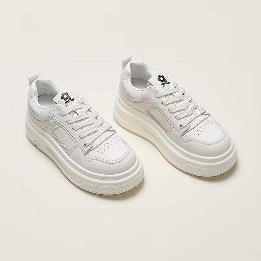 F033199简约百搭休闲透气日常通勤春款厚底百搭小白鞋 商品图5