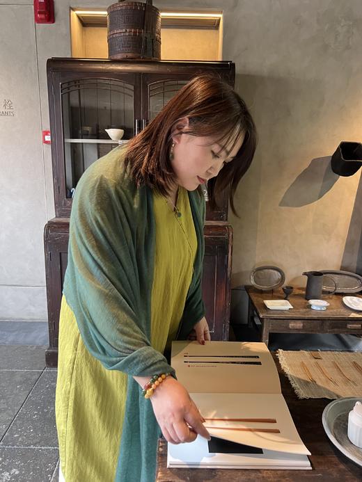 【群内福利】【V领5分袖连衣裙】秋香绿，衬肤色，复古优雅风 商品图13