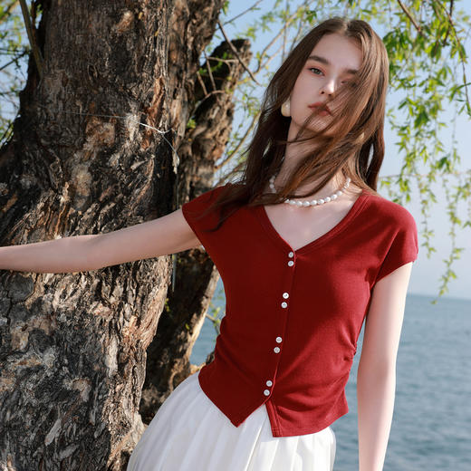 三彩2026夏季新款小蛮腰T恤V领连肩袖修身上衣开叉短款显瘦M 商品图1