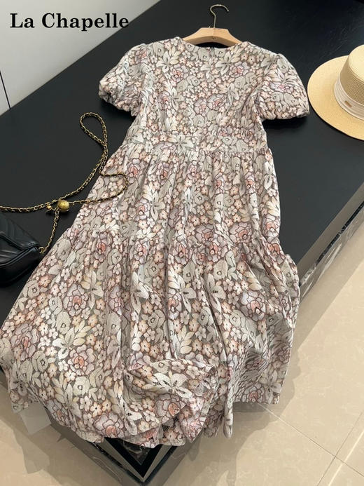 天猫同步【浪漫莫奈花园】拉夏贝尔/La Chapelle高端轻奢！简约花朵小众设计短袖长裙泡泡袖修身小裙 商品图2