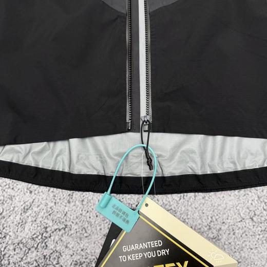 F033193春季新款轻薄透气轻量化防水防晒男士连帽冲锋衣夹克外套 商品图9