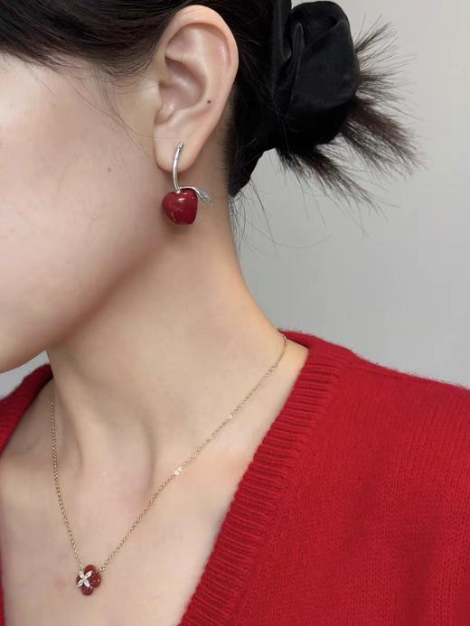 何方珠宝 2026新年系列 幸运苹果耳环 商品图2