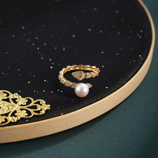 子佩集【珠光灵蛇】银S925珍珠惜王妃戒指【R2123】双色蛇2602 商品图2
