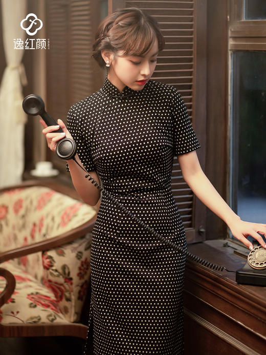逸红颜《雏菊》2026早春款高弹力针织修身显瘦束型长旗袍女 商品图7