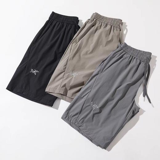 F0331134户外轻量通勤男款速干弹力耐磨拉链口袋软壳短裤 商品图4