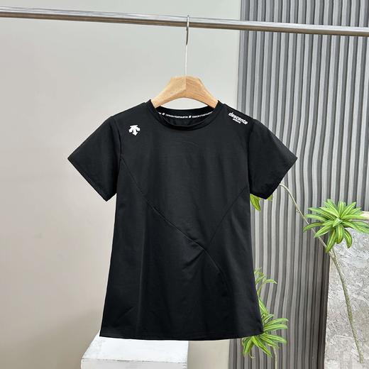 点此购买 迪桑特夏季TRAINING系列女士收腰短袖T恤针织衫 qk 343861 商品图3