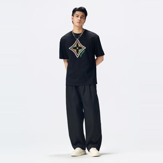 PINLI品立2026夏季新款男士字母花纹菱形烫钻圆领落肩短袖T恤上衣BG262111023 商品图4