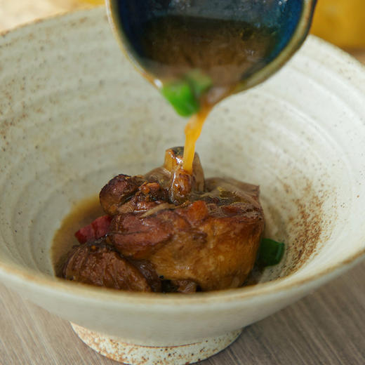 【现杀现炒 新鲜美味 临沂炒鸡 】山林散养黑脚公鸡  五谷喂养肉质紧实 3斤份量大口满足 商品图6