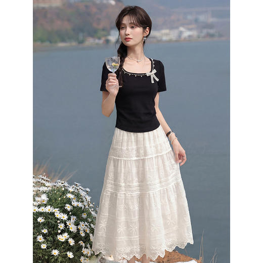 鹿向南【0402/20:00新品前1小时7折限量100件】米杏色半身裙 商品图1