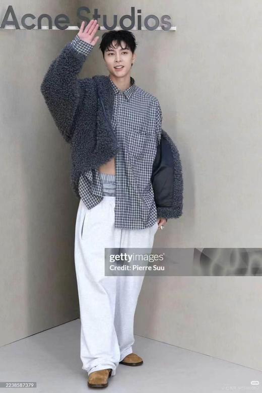 F0331131左胸袋logo徽标韩系慵懒风薄款格子宽松休闲外套长袖衬衫 商品图13