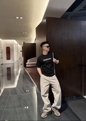 巴黎世家 26SS字母标识印花T恤 男女同款 黑色（DY）