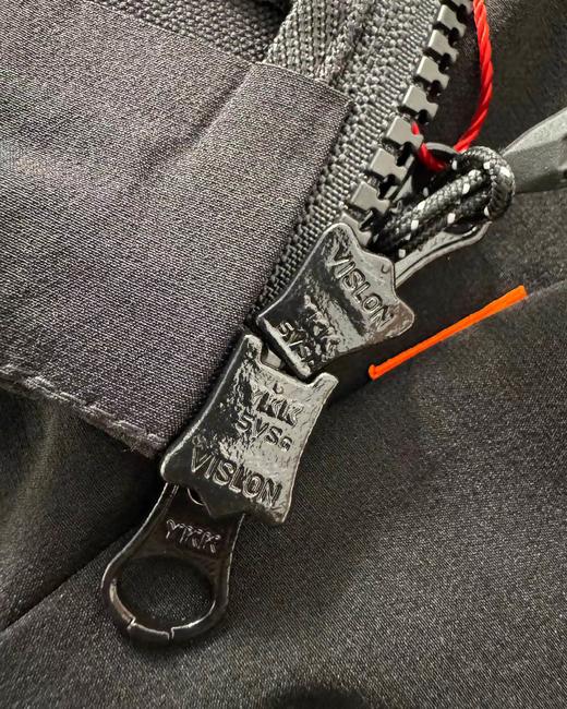 F0331102春季新款压胶软壳情侣连帽防风防泼水薄款夹克外套 商品图11