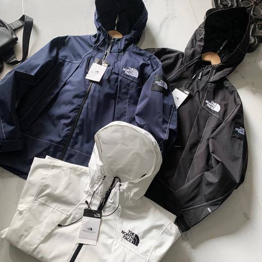 F033123春秋季新款连帽时尚个性拼接万针刺绣男女情侣款冲锋衣夹克外套 商品图1