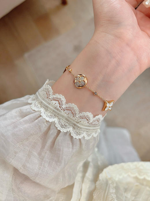 驴家 天然贝母 四花 手链  含钻（XK） 商品图5