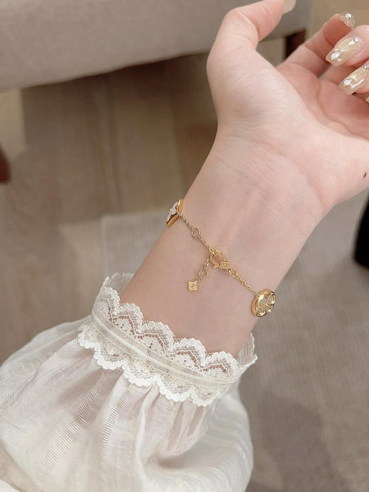 驴家 天然贝母 四花 手链  含钻（XK） 商品图4