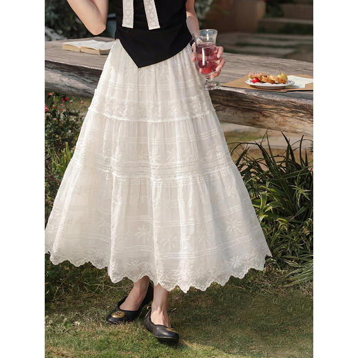 鹿向南【0402/20:00新品前1小时7折限量100件】米杏色半身裙 商品图4