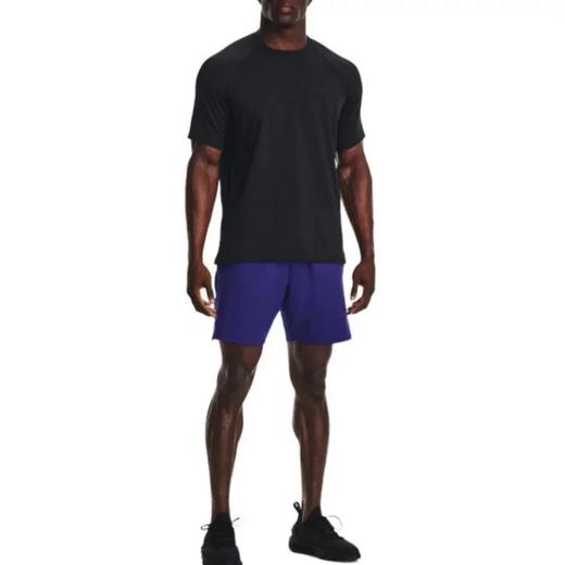 点此购买 lulu露露春夏男士扭缝剪裁运动休闲纯色短袖T恤 tuo 343900 商品图6