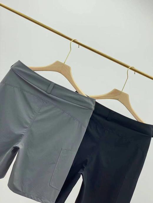 F033189夏季新款吸湿排汗透气男子轻量户外梭织软壳短裤五分裤 商品图1