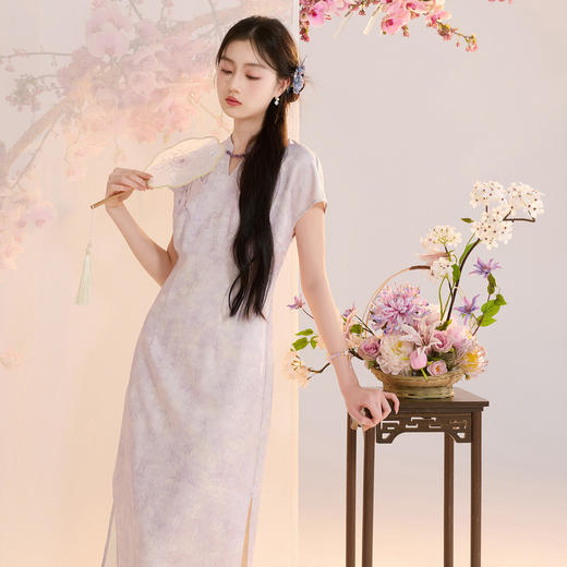 【暮山紫烟】三彩2026夏季新款新中式连衣裙提花长裙开叉C 商品图2