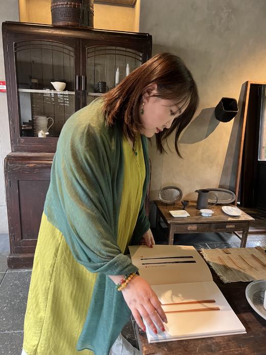 【群内福利】【V领5分袖连衣裙】秋香绿，衬肤色，复古优雅风 商品图10